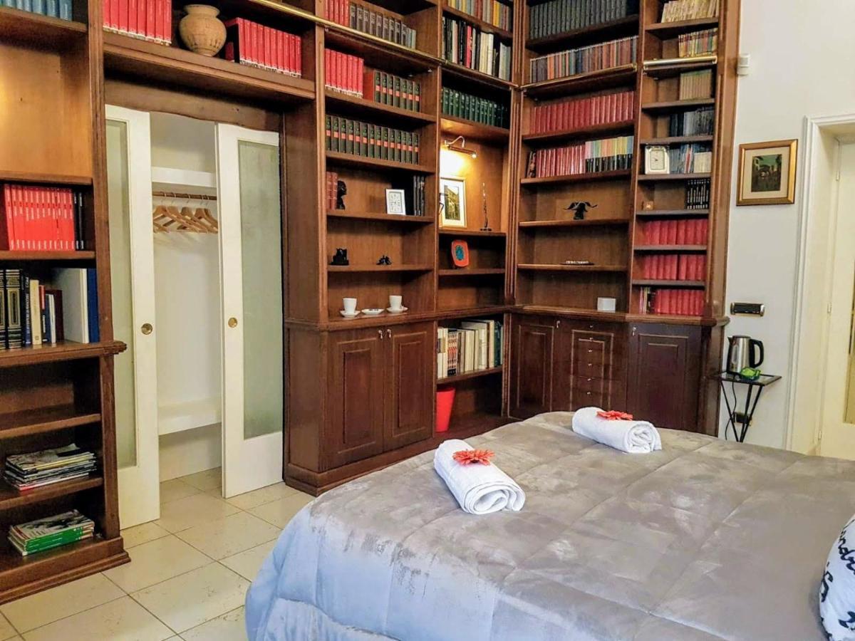Suite Ottocento Napoletano Naples Extérieur photo