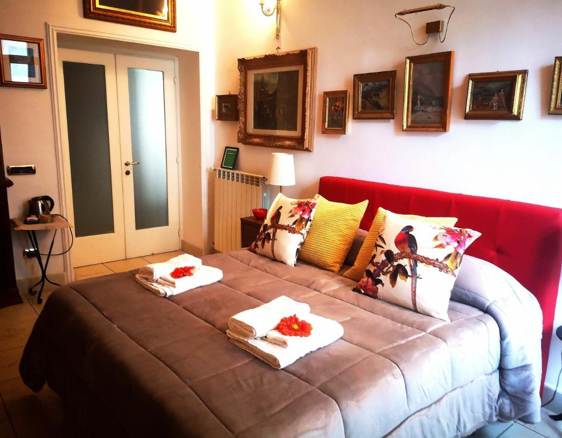 Suite Ottocento Napoletano Naples Extérieur photo
