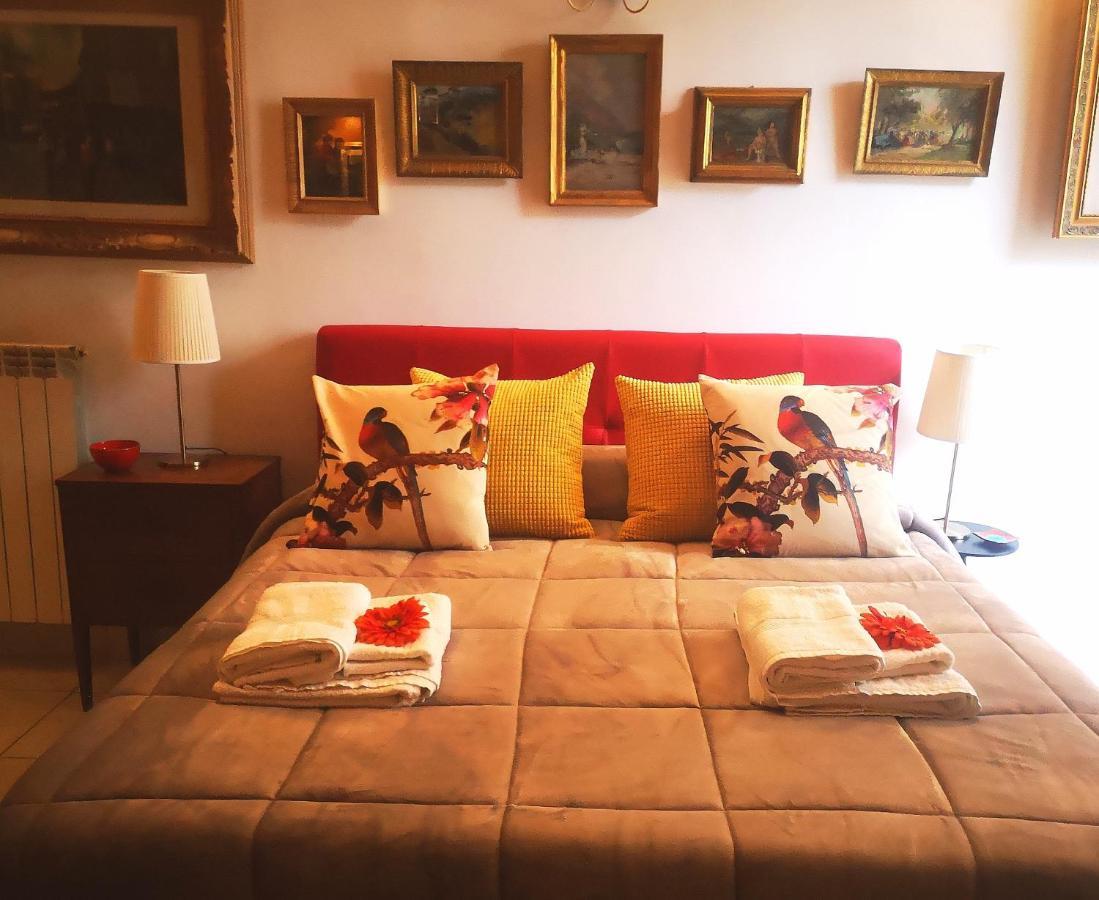 Suite Ottocento Napoletano Naples Extérieur photo